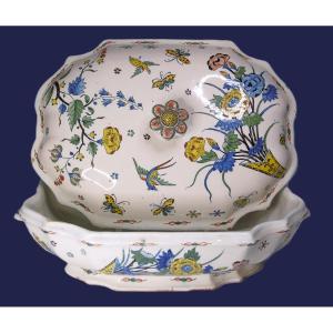 FAIENCE DE ROUEN LEGUMIER A LA HAIE FLEURIE XVIIIéme SIECLE