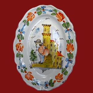 FAIENCE DE DAX PLAT HUMORISTIQUE AU FUMEUR FLATULEUR D'EPOQUE XIXéme