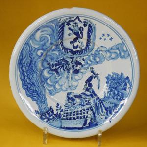 Armored Assiette In Nevers Fireware From The XVIIth Century