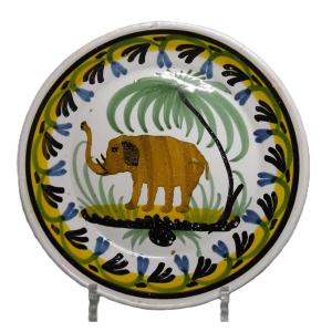 FAIENCE DE NEVERS ASSIETTE A L ELEPHANT XIXé