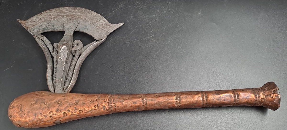 Beautiful African Axe From The 'songye' Tribe From The Belgian Congo - Early 20th Century