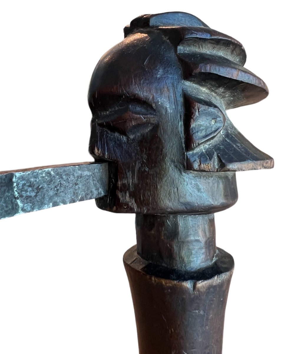 Hache En Fer Forgé Et Bois De La Tribu ‘luba’ Du Congo - Afrique - Début 20e Siècle-photo-2