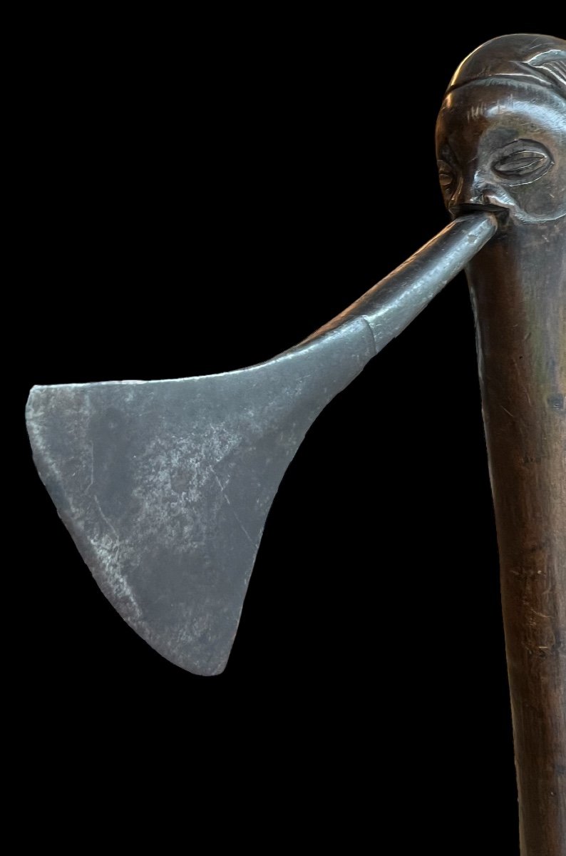 Rare African Ax From The 'suku' Tribe Of Congo - Africa - Early 20th Century-photo-2