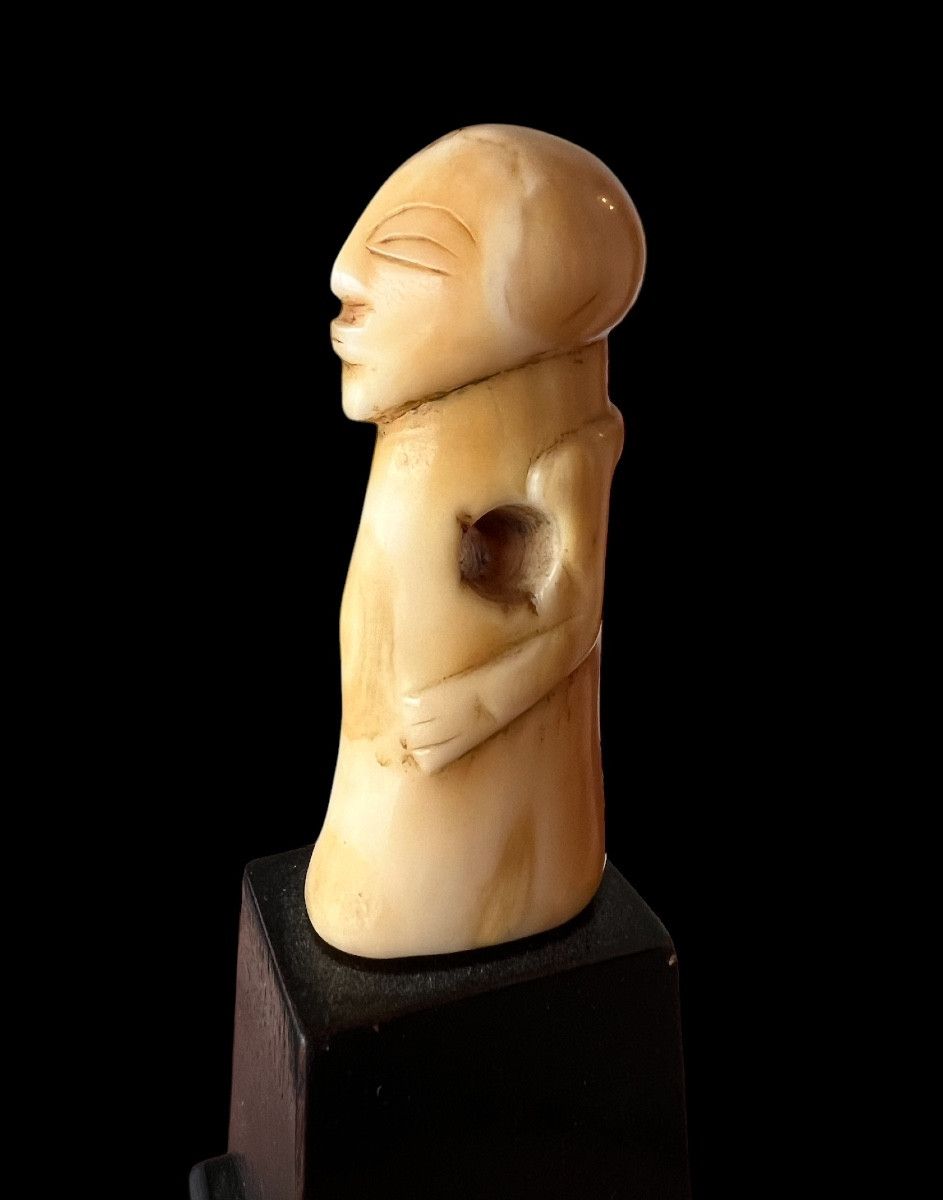 African Pendant Of The 'luba' Tribe Of The Congo - Africa - Late 19th Century-photo-3