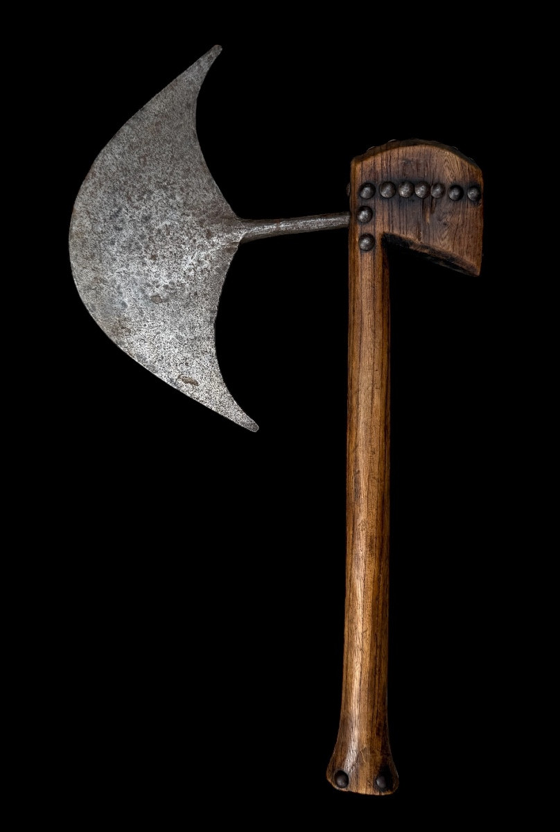 Large African Axe From The Mbala Or Pende Tribe Of Congo - Africa - Early 20th Century