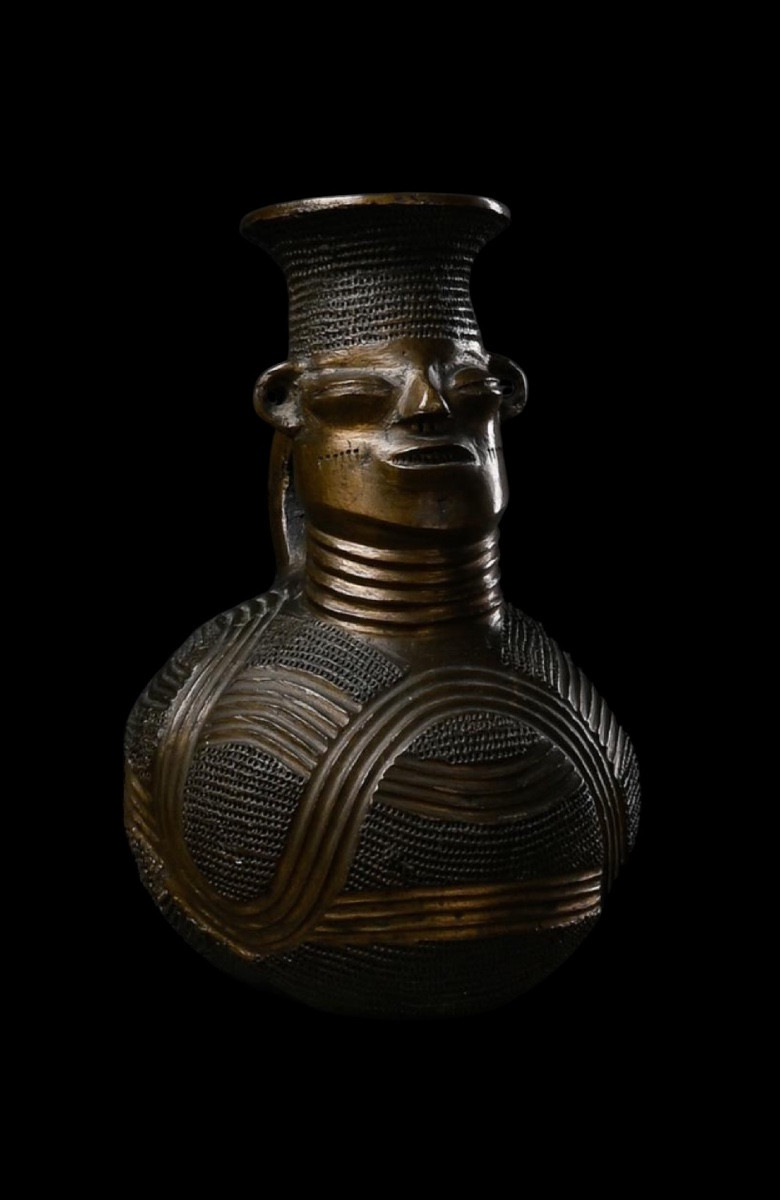 Anthropomorphic Bronze Vase From The Mangbetu 'sundu' Tribe - Africa - Early 20th Century