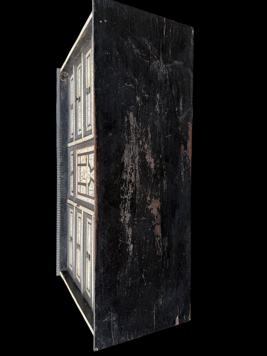 Black Painted Wooden Travel Cabinet With Bone Inlay, Renaissance – Italy – 17th Century-photo-6
