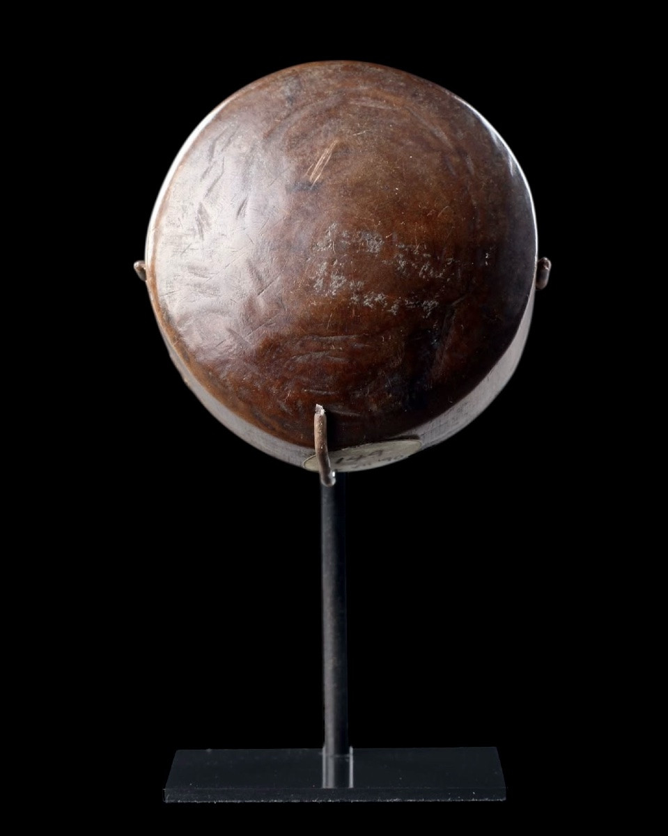 Lobe/boucle d’oreille en bois publicé ‘James T Hooper collection’ - Paraguay - 19e siècle-photo-2
