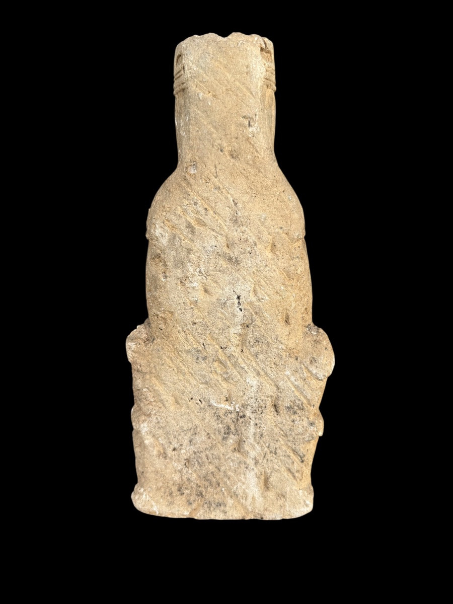  Sandstone Sculpture Representing A Virgin And Child In A Gothic Style - 19th Century-photo-2
