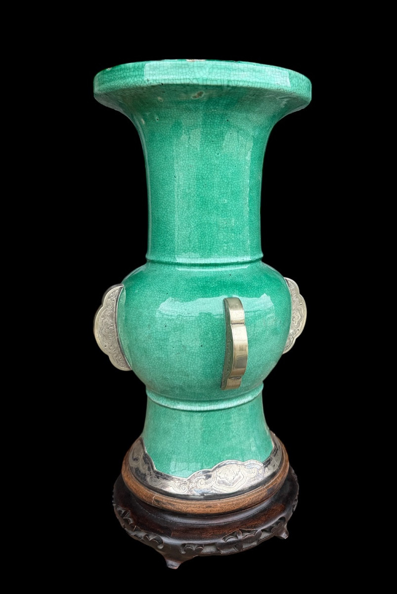 Grand vase chinois vert en faïence avec monture en argent périod Qing - Chine - 18e siècle
