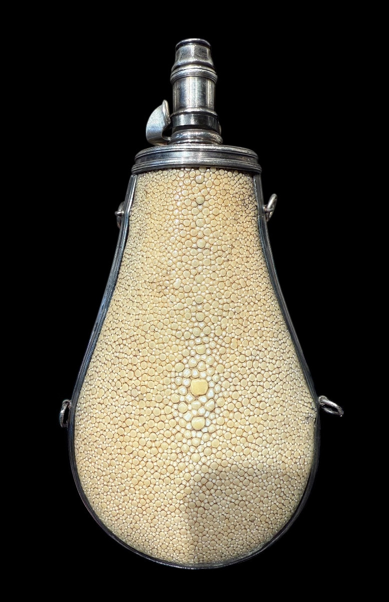 Shagreen/rayskin Powder Box With Silver Mount - France - 19th Century