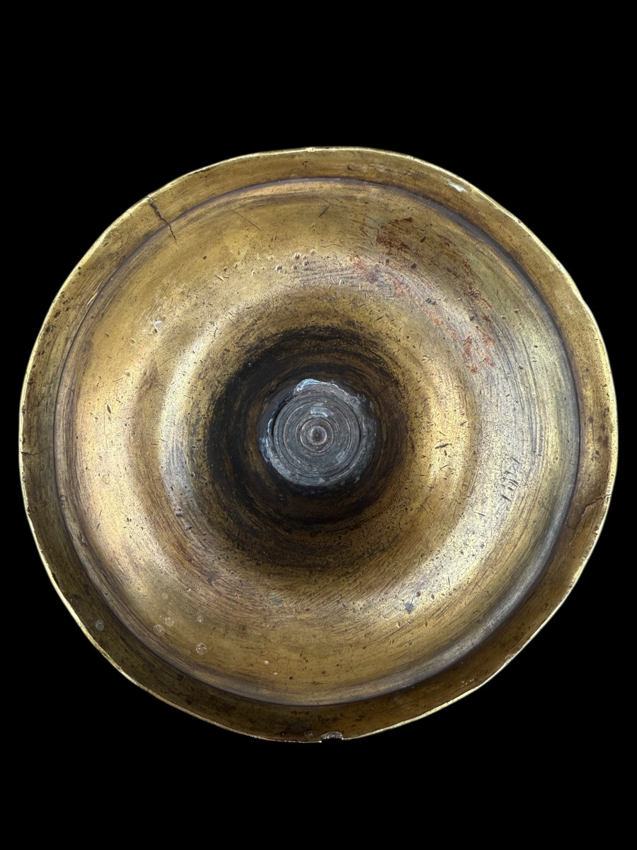 Grand bougeoir en bronze ‘Franco-Flamand’ période Renaissance - Flandres - début 16e siècle-photo-5