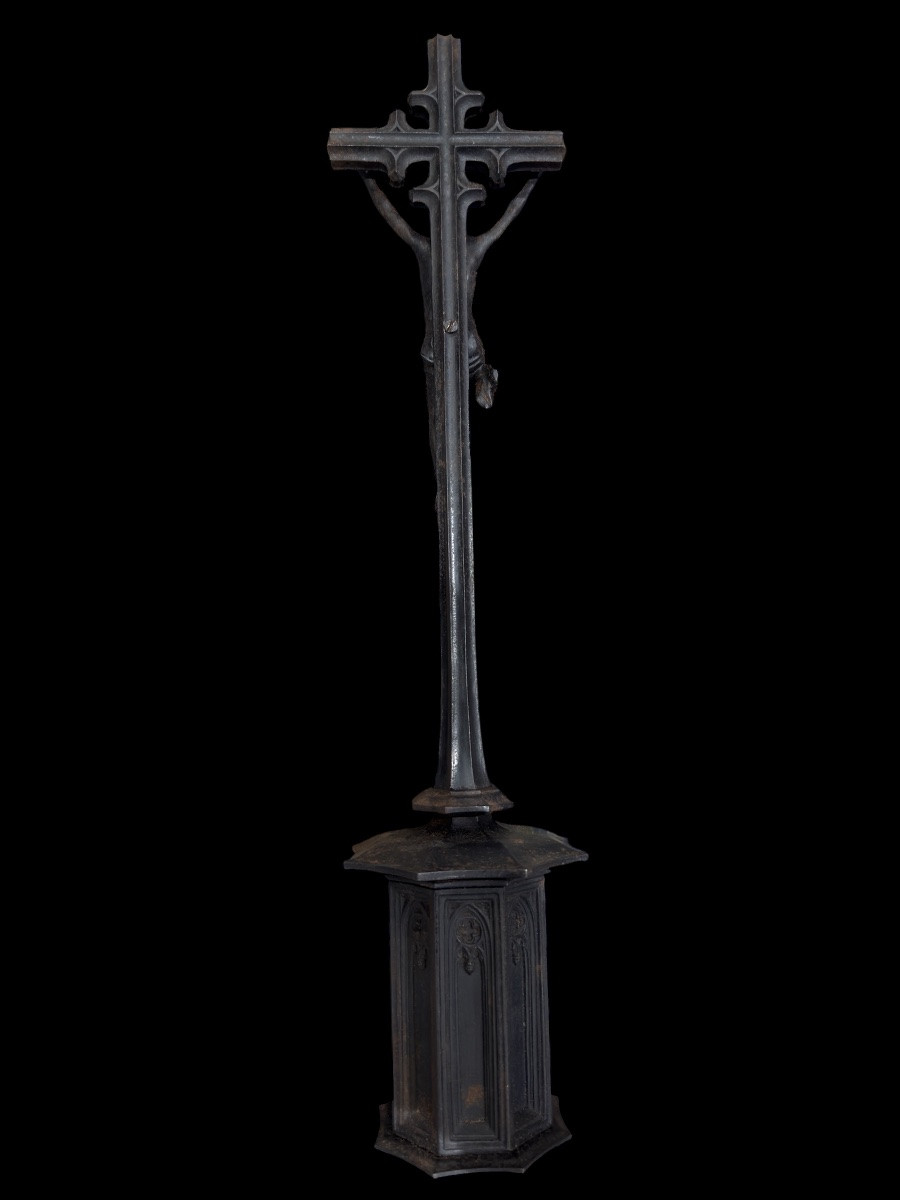 A Cast Iron Crucifix In The Neo-gothic Style "berliner Eisen" – Germany – 19th Century.-photo-2