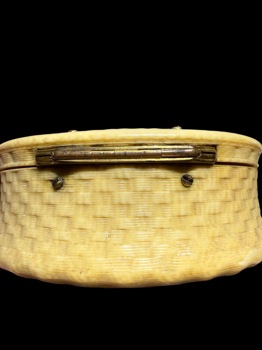 Grande Boîte en ivoire tourné - Allemagne, fin 17e, début 18e siècle-photo-4