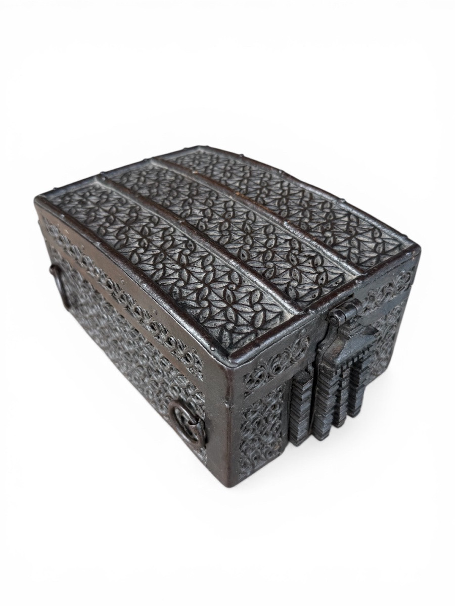 Wrought Iron Casket, Gothic Period - France - 15th Century-photo-2