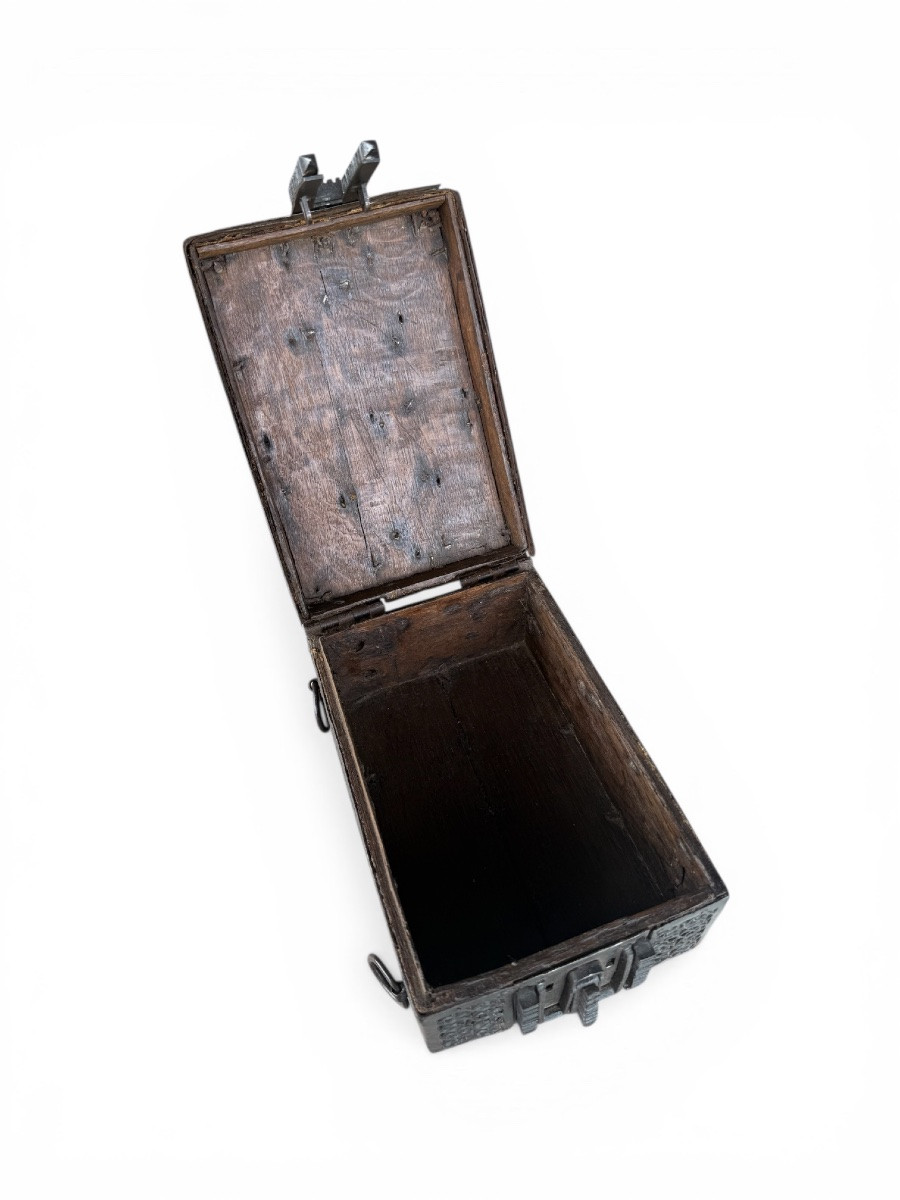 Wrought Iron Casket, Gothic Period - France - 15th Century-photo-4