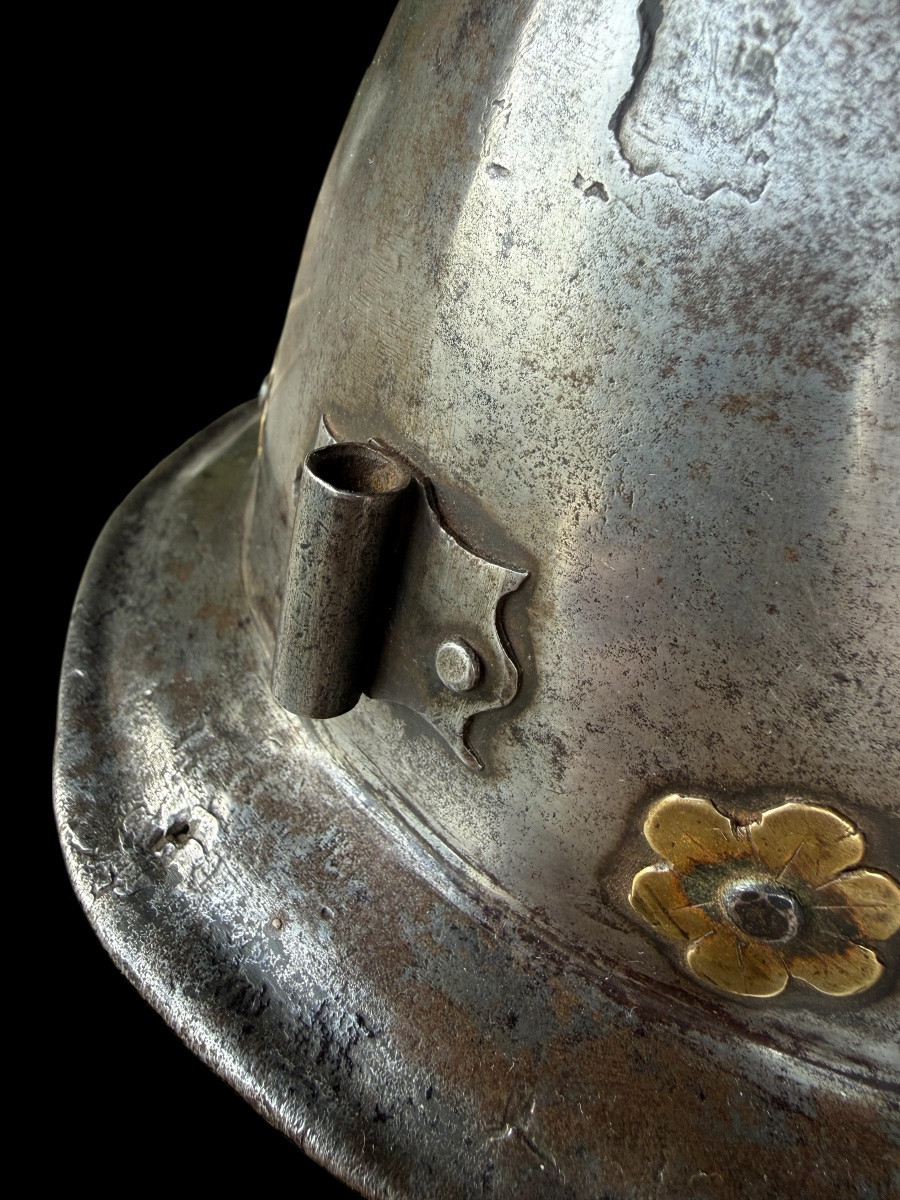 Casque Cabasette en fer forgé avec rosettes en laiton - Italie/France - 16e siècle-photo-3