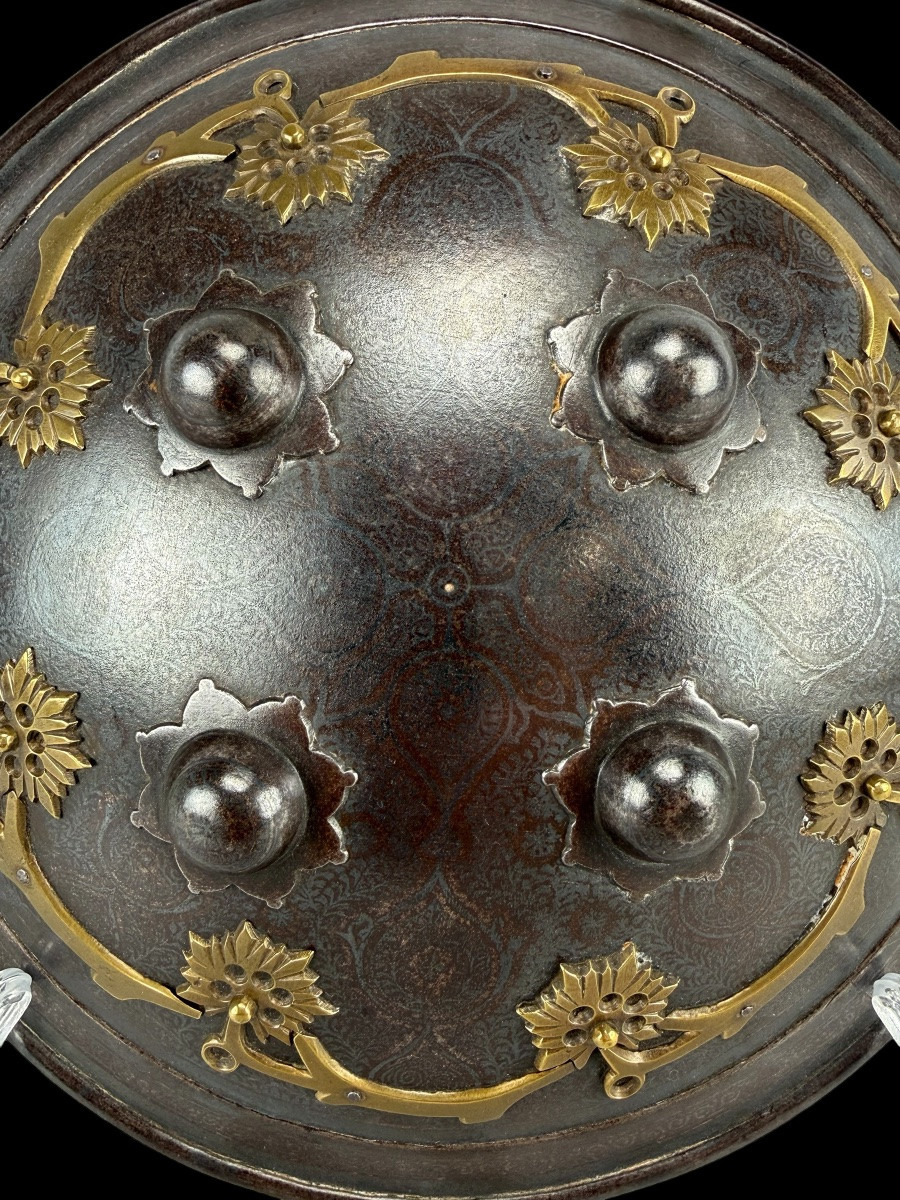 Bouclier ‘Dhal’ Indo-Perse en acier et argent ‘Koftgari’ - Inde - 19e siècle-photo-1