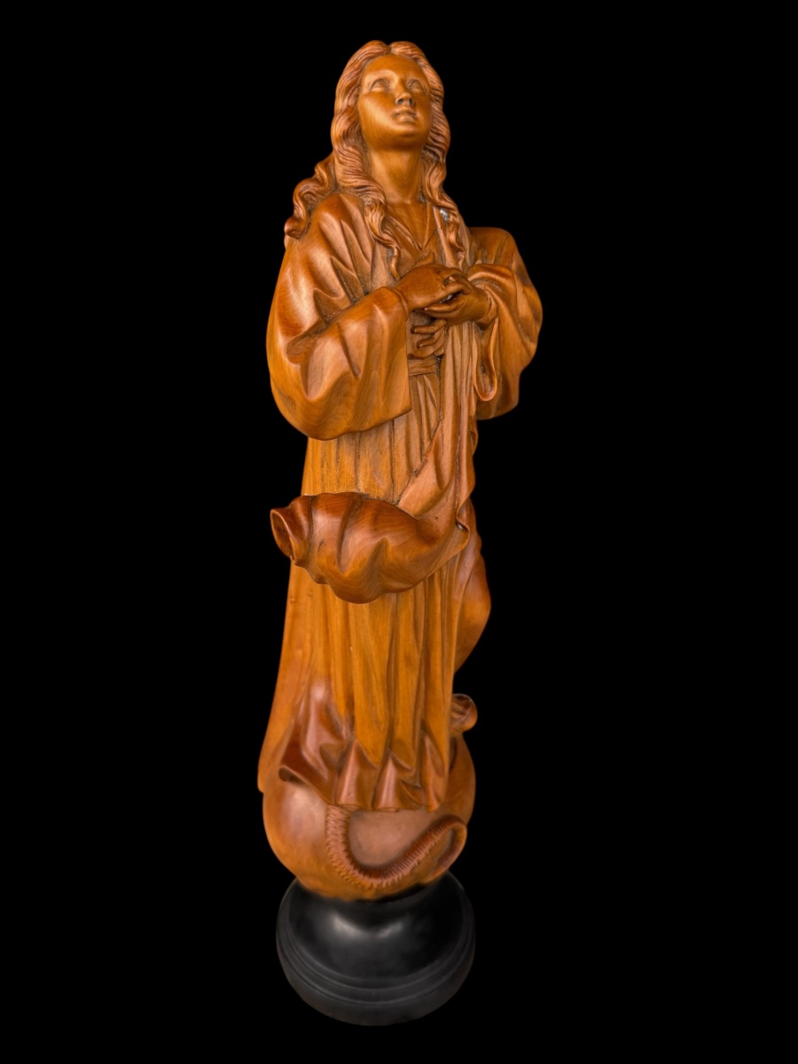 Vierge Immaculée en buis sculpté – 19e siècle