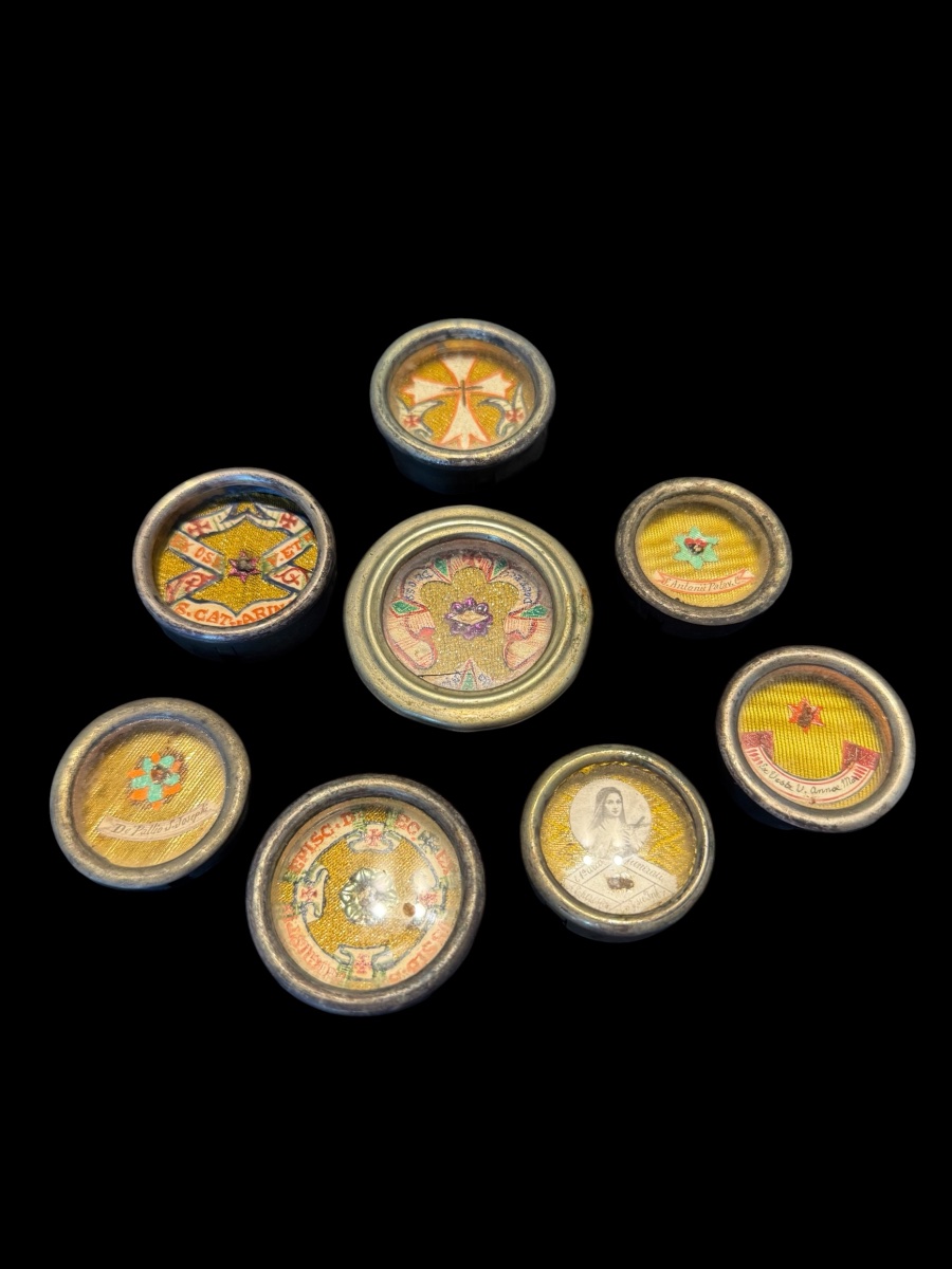 Collection de 8 reliques/reliquaire - 19/20e siècle