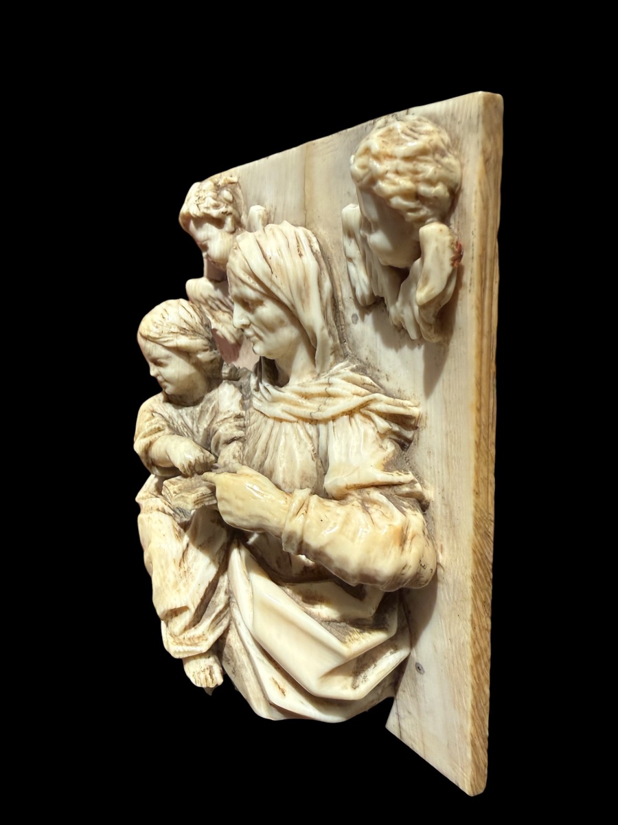 Plaque en ivoire sculpté en haut-relief – Sainte Anne éducatrice – Allemagne du Sud, 18e siècle-photo-2