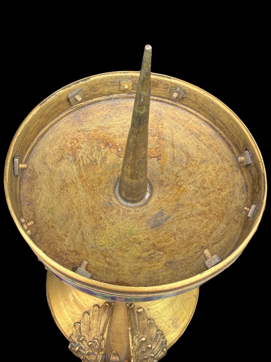 Bougeoir néogothique aux dragons en bronze doré et émail – XIXe siècle-photo-1