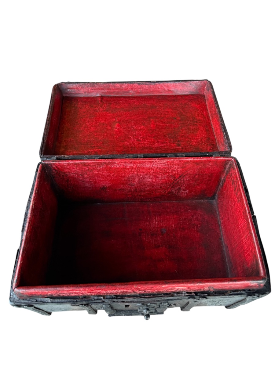 Chest Made Of Wrought Iron, Leather, And Wood - Spain - 16th Century-photo-5