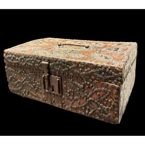Richly Decorated Wooden And Leather Casket/box - France - 17th Century