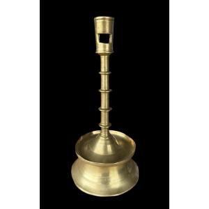 Bougeoir gothique en bronze - Pays-Bas méridionaux-fin du 15e siècle