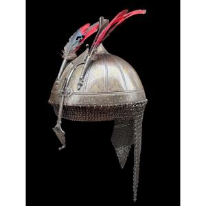 Steel And Gold 'kulah Khud' Helmet - Indo/persia - 19th Century