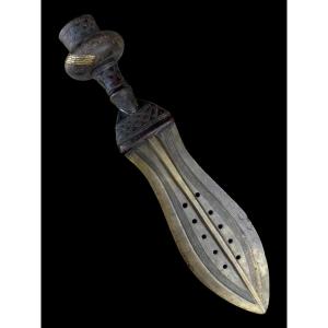 Knife/dagger ‘ikhula’ With Copper Blade From The Kuba Tribe From Congo