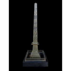 Obélisque Grand Tour en bronze et marbre noir – XIXe siècle