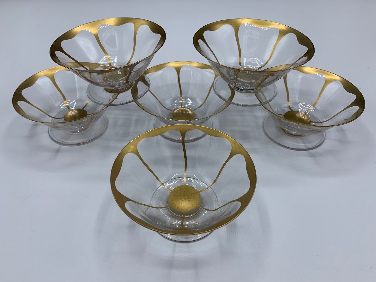 Champagne, Fruit Or Ice Cream Cups In Crystal And Gold