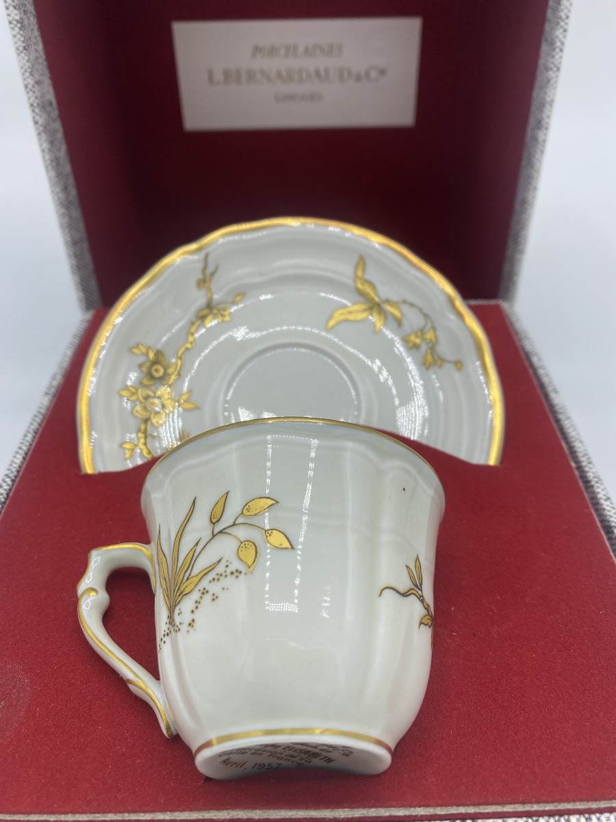 Tasse en porcelaine de Limoges Bernadaud modèle Reine Elisabeth -photo-2
