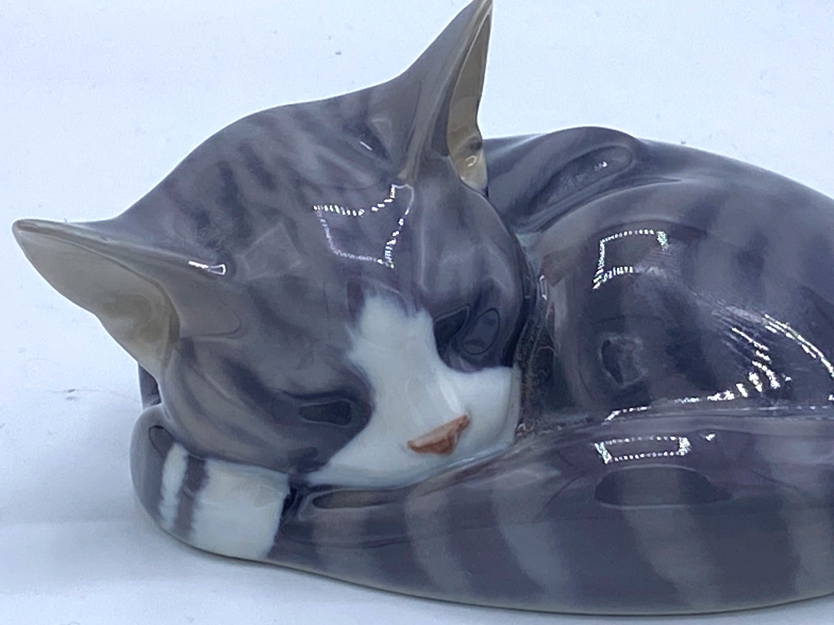 Royal Copenhagen Porcelain Cat -photo-3