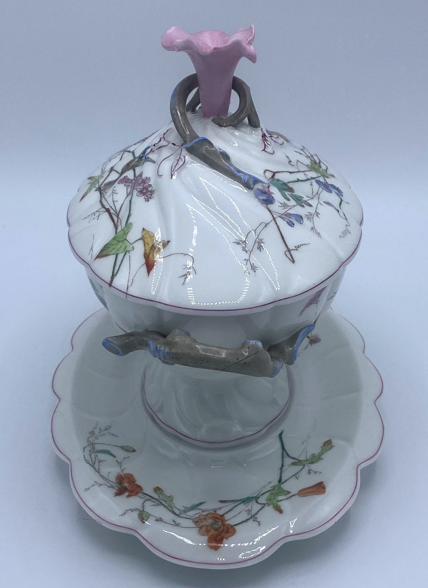 Saucière en porcelaine de Limoges Jean Pouyat -photo-1