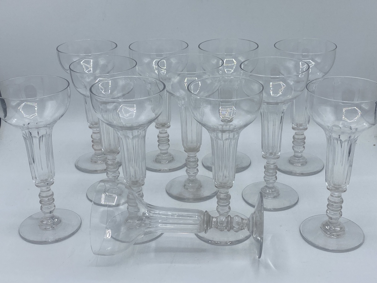 12 champenoises en cristal de Baccarat 