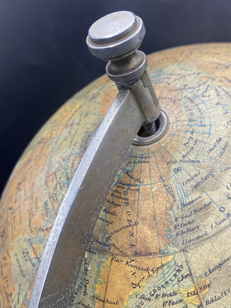 Globe terrestre , mappemonde en verre et papier ,E. Bertaux  éditeur G. Thomas -photo-1