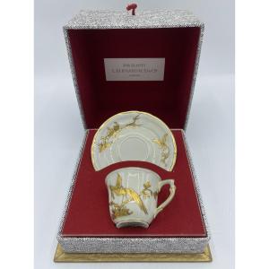 Tasse en porcelaine de Limoges Bernadaud modèle Reine Elisabeth 