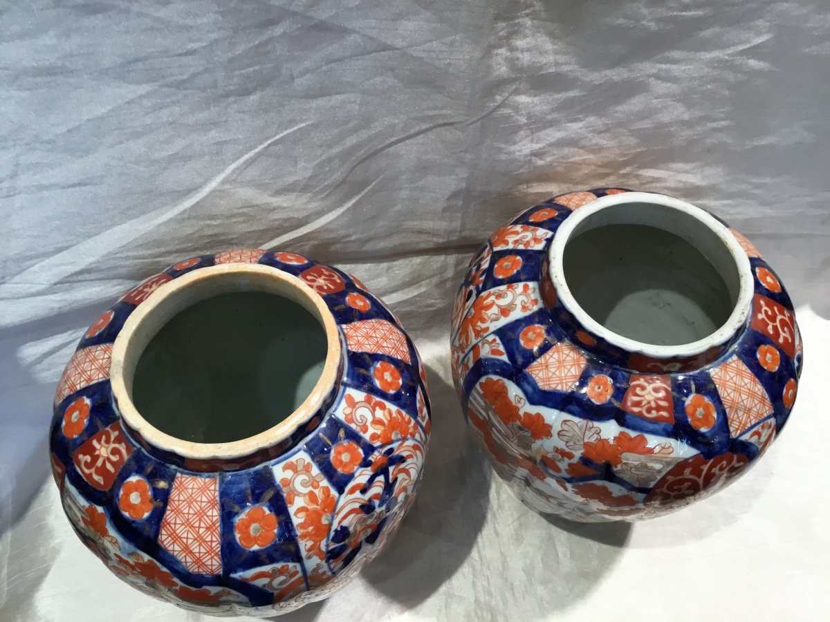 Japan 19th - Pair Of Imari Covered Vases-photo-3