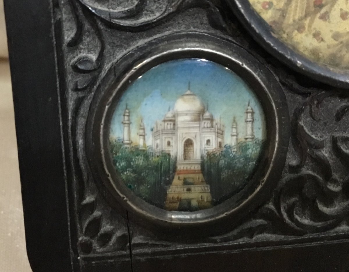 India 19th - Miniature Portrait Of A Man And Monuments -photo-3
