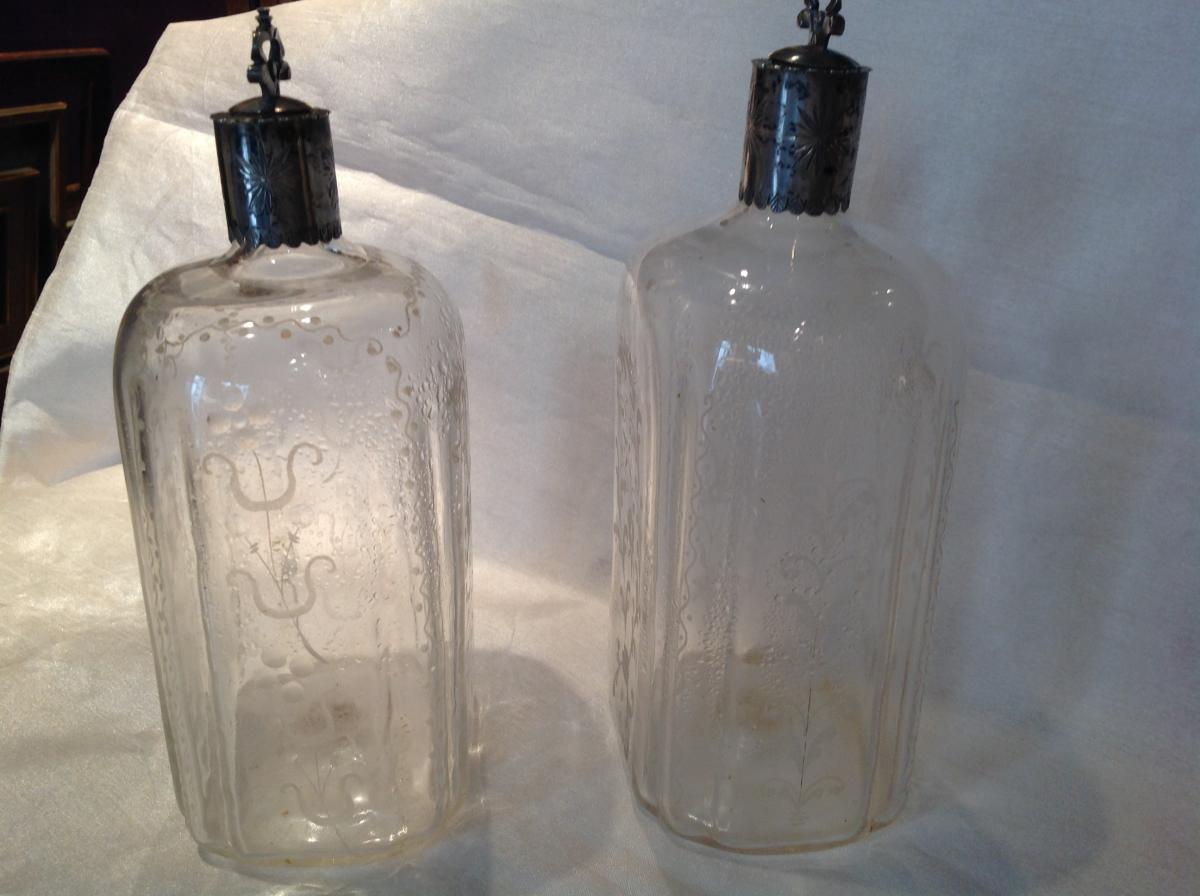 Two Engraved Glass Bottles 18th Silver Mounts-photo-4