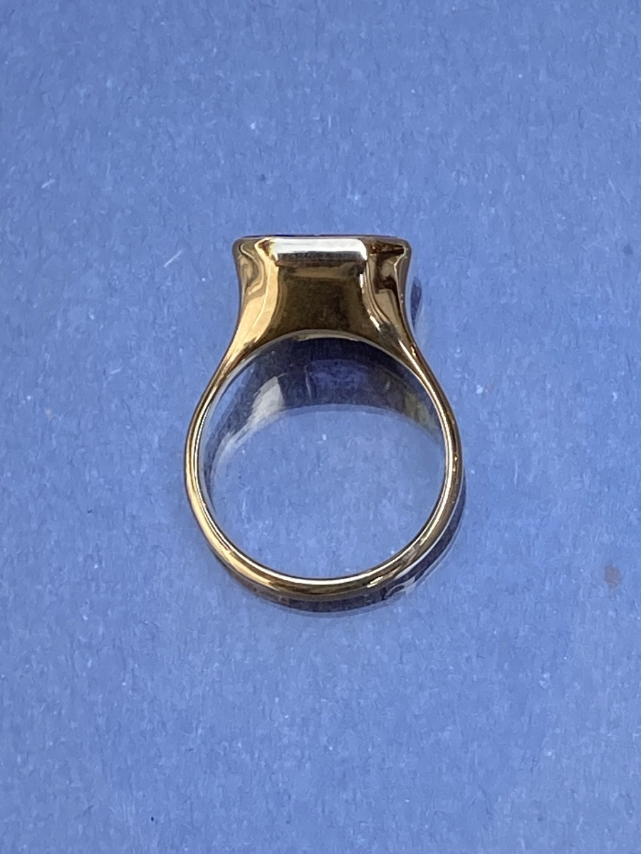 Gold And Amethyst Intaglio Signet Ring -photo-1
