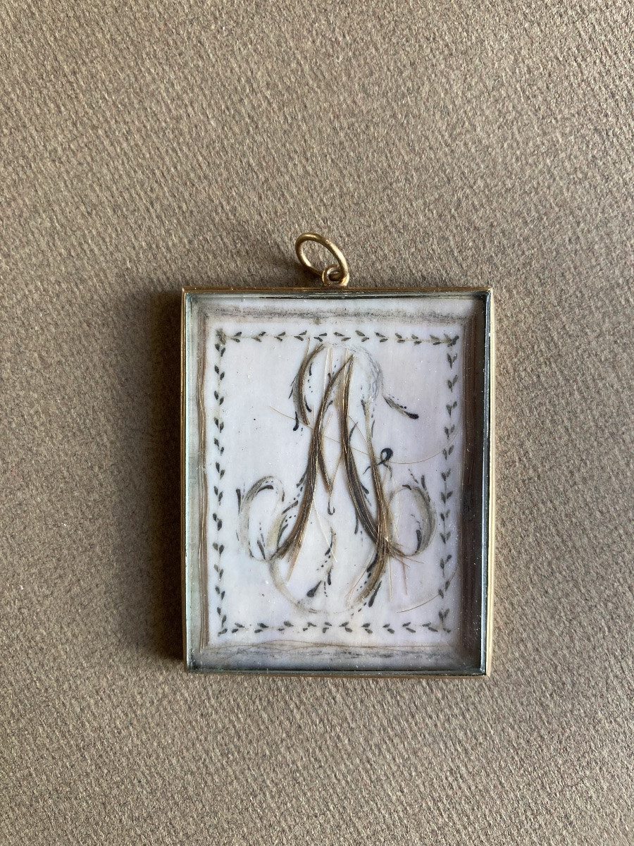 Gold Miniature And Charles X Pouch -photo-3