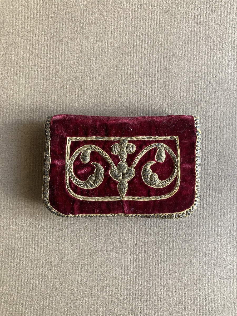 Gold Miniature And Charles X Pouch -photo-4