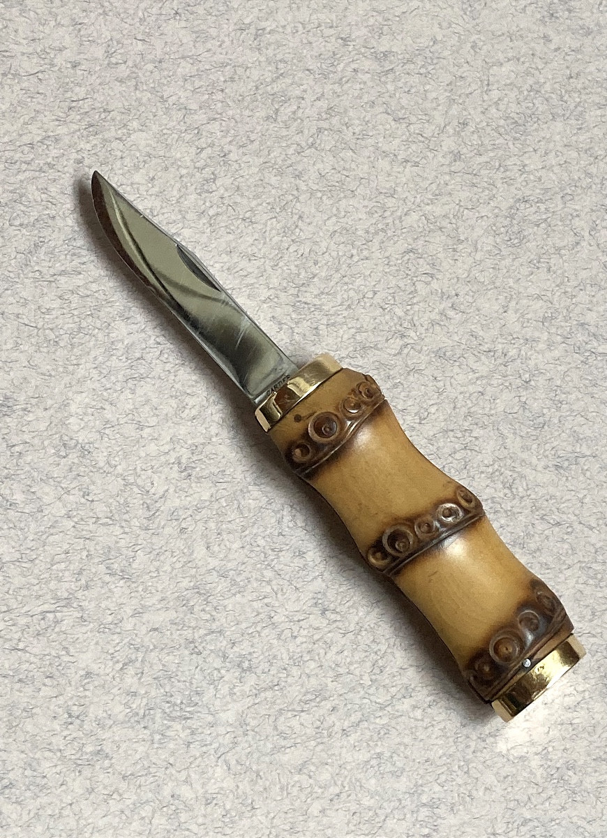 Cartier - couteau pliant or et bambou 