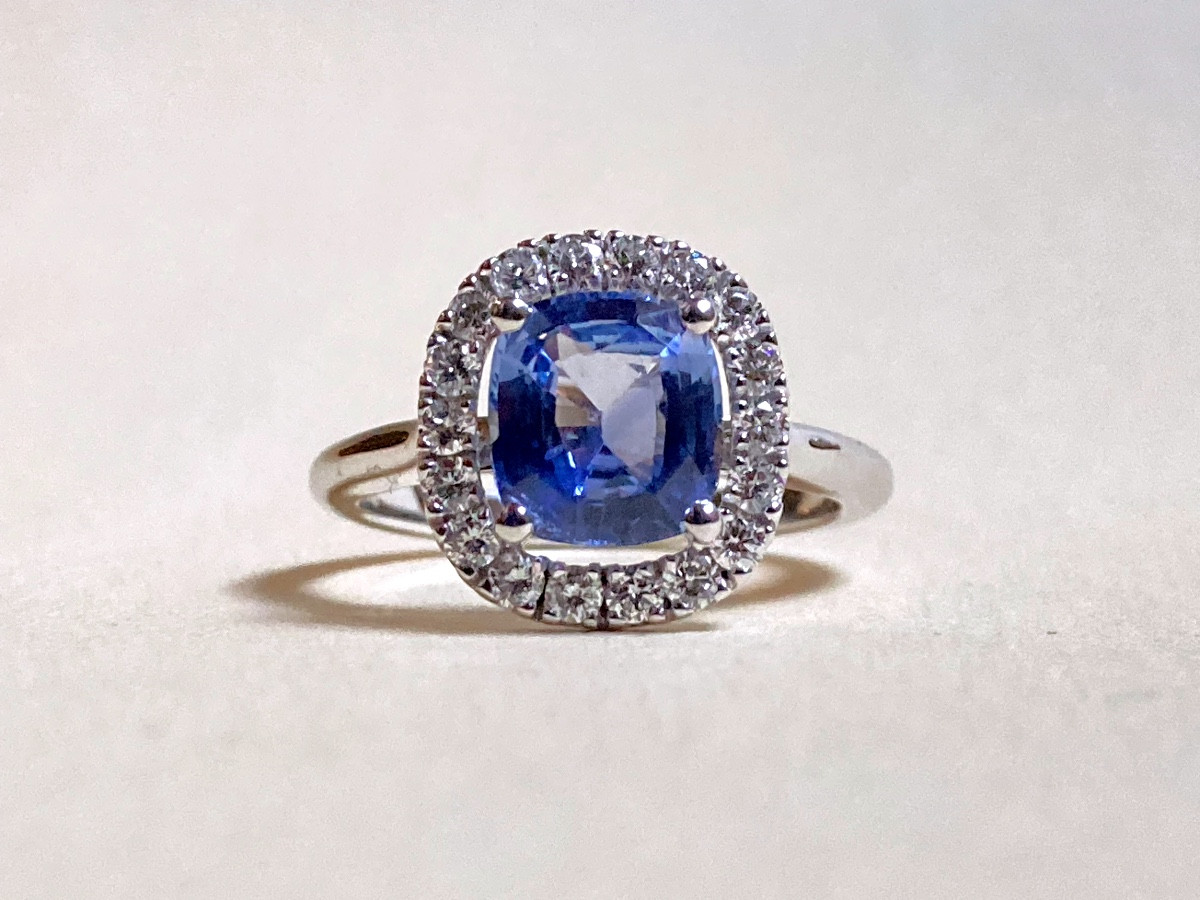 Bague saphir en or blanc 