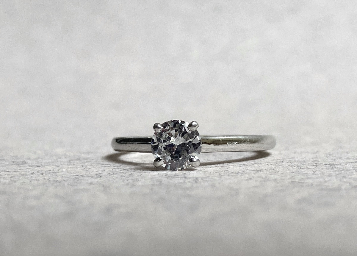 Cartier - Solitaire With Cartier Gold And Platinum Setting -photo-3