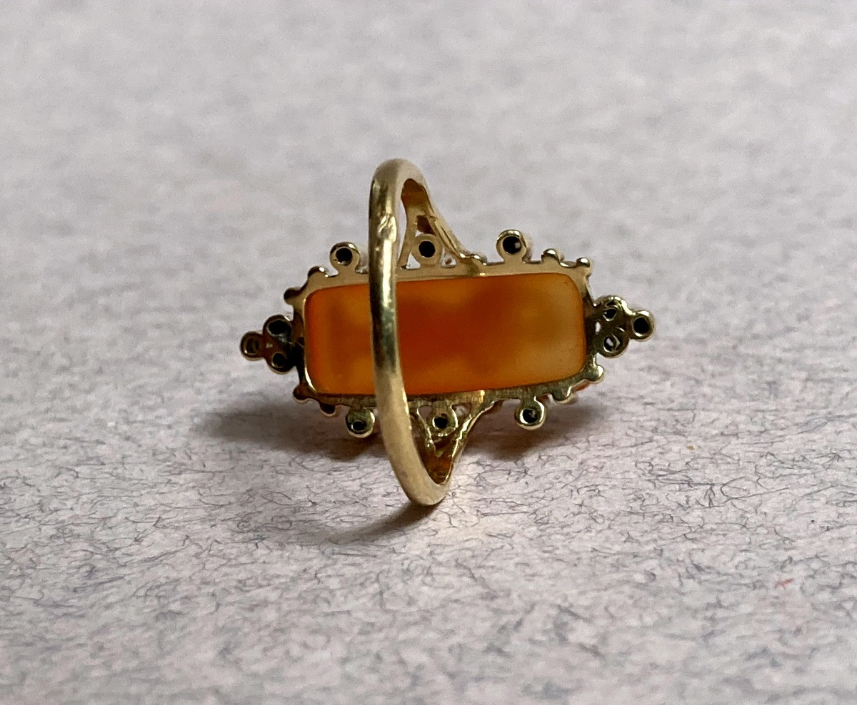 Gold And Diamond Agate Cameo Ring -photo-1