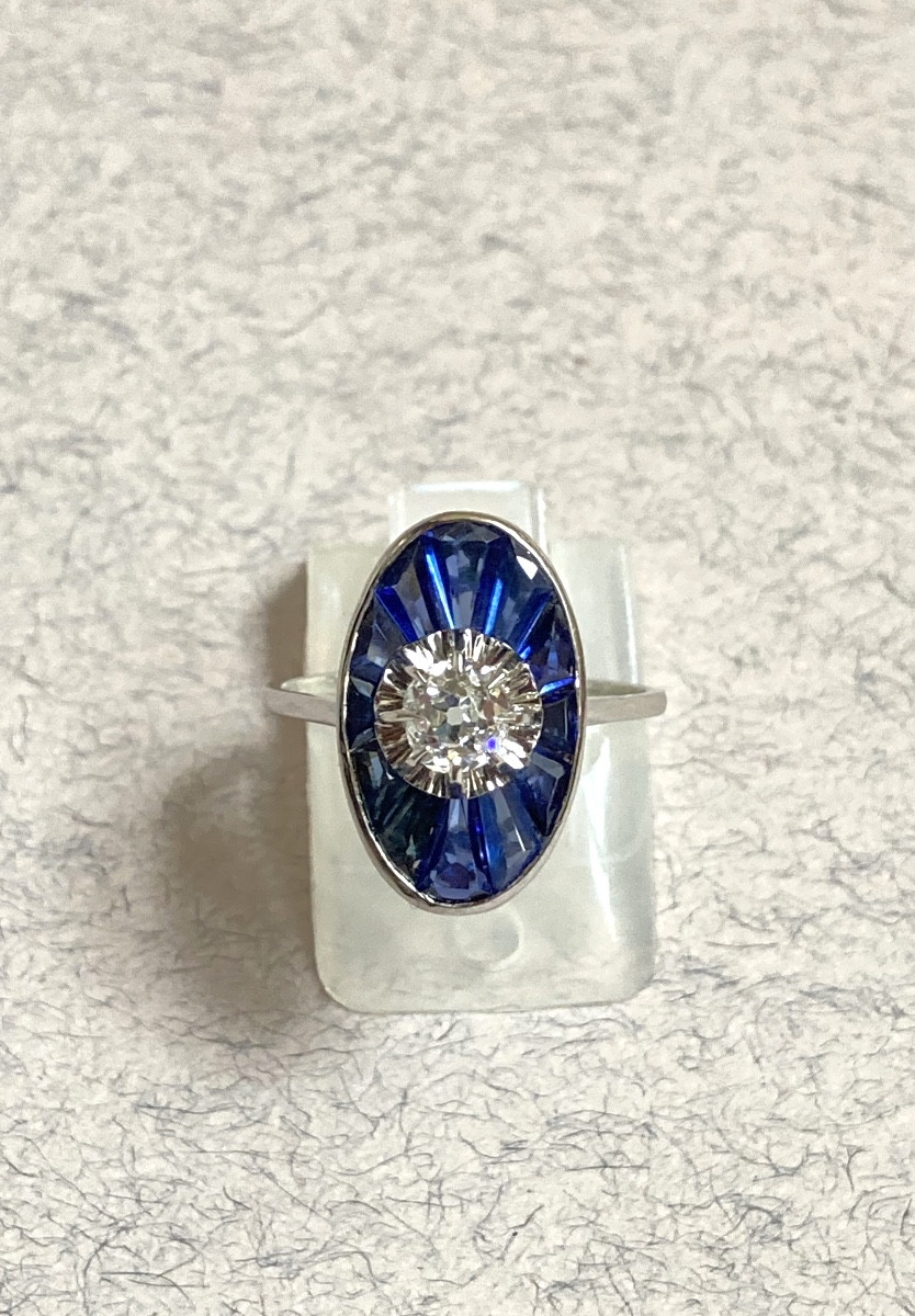Art Deco - White Gold Ring With Diamonds And Sapphires 